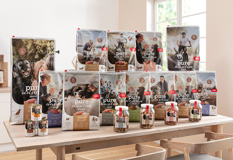 mera pure sensitive Teaserbild - Alle pure sensitive Produkte auf einem Tisch